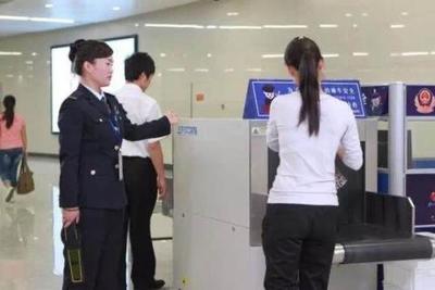 高铁安检的严苛与木工大爷的无奈选择